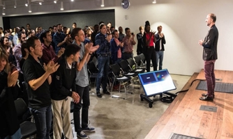 Vừa lên chức, CEO Uber “hứa” IPO vào năm 2019