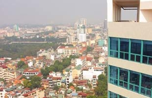 Có lo lắng với dư nợ bất động sản?