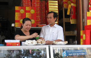 Bánh Trung thu thủ công mập mờ thời gian sử dụng