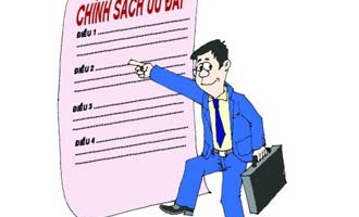 Giữ người thời lạm phát