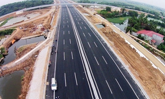 Xây cao tốc Bắc - Nam qua 20 tỉnh thành, 70% vốn xã hội hóa