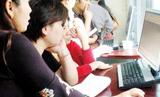 Chứng khoán ngày 17/7: Giằng co và chọn lọc