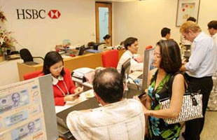 HSBC: USD còn mất giá so với VND