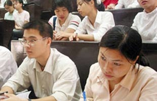 Học phí đại học cao nhất 240 nghìn đồng một tháng