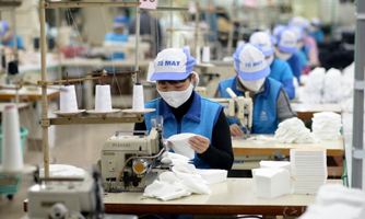 Doanh nghiệp chịu tác động kép khi tăng lương tối thiểu vùng 2021?
