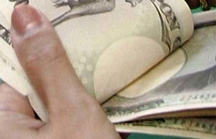 Xuất khẩu của Nhật Bản sụt giảm kỷ lục