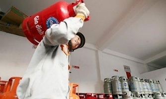 Giá gas tăng 19.000 đồng một bình 12kg từ ngày 1/11