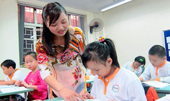 Hà Nội tuyển bổ sung biên chế giáo viên, yêu cầu có chứng chỉ ngoại ngữ