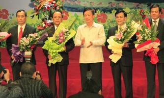 Hai ngày, ra mắt hai tập đoàn kinh tế mới