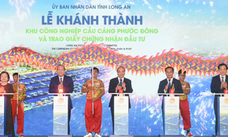 Thủ tướng dự khánh thành khu công nghiệp đón "sóng đầu tư" tại Long An