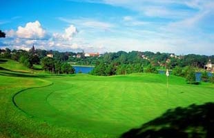 Không được lấy đất lúa làm sân golf