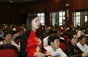 Dự luật khám bệnh, chữa bệnh: Công tư còn lắm băn khoăn 