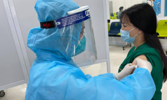 Hà Nội dự kiến tiêm vaccine Covid-19 đợt 1 cho hơn 7.200 người