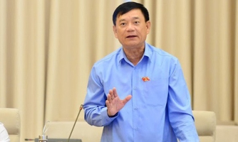 “Mỗi khi bước vào nhà cao tầng sợ lắm”