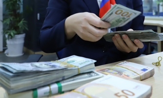 Vì sao tỷ giá USD/VND liên tục tăng?