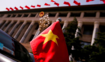 Vì sao Việt Nam hấp dẫn hơn Trung Quốc, Ấn Độ trong mắt nhà đầu tư nước ngoài?
