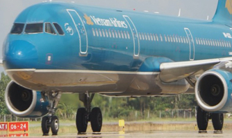 Để "cất cánh" an toàn, Vietnam Airlines vẫn phụ thuộc vào ẩn số bay quốc tế