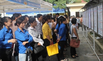 Chính sách mới đối với lao động “thừa” sau  sáp nhập