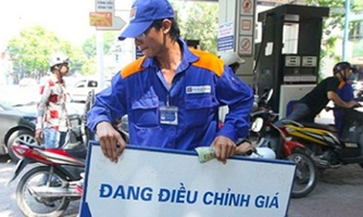 Bộ trưởng lý giải cước vận tải xuống chậm hơn giá xăng