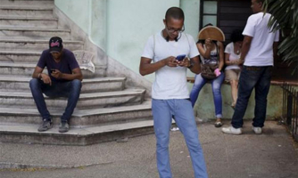 Cuba mở hàng loạt điểm truy cập Internet