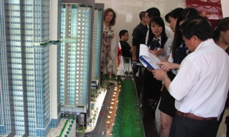 Tiền vẫn đổ vào bất động sản Hà Nội