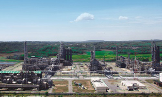 Gazprom muốn mua 49% cổ phần lọc dầu Dung Quất