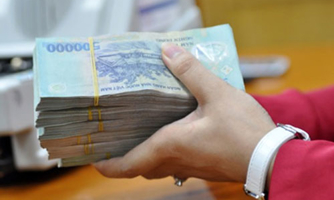 Hạ trần lãi suất cho vay: Khó mọi bề