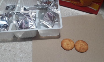 Tiền "thật" mua bánh kẹo "nhái" và nỗi bức xúc của người tiêu dùng