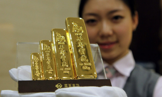 Trung Quốc đột ngột "gom" hàng trăm tấn vàng