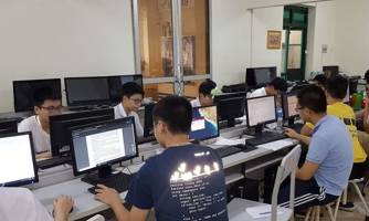 Trường chuyên Ngoại ngữ sẽ thi học kỳ II theo hình thức trực tuyến