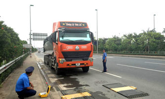 Hơn 1.400 xe vi phạm tải trọng trong tháng 4/2021