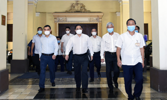 Tốc độ tăng trưởng chững lại, Tp.HCM đưa ra loạt kiến nghị với Thủ tướng