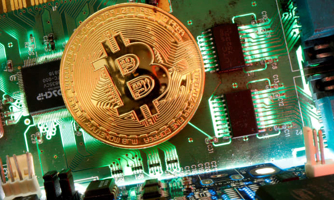 Bitcoin tuột mốc 40.000 USD, lại có chuyên gia nói tiền ảo có thể thay thế vàng