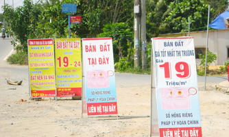  “Sốt đất” - nguồn cơn của nguy cơ "bong bóng" bất động sản