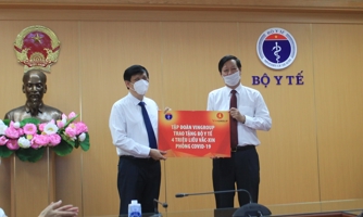 Bộ Y tế tiếp nhận hỗ trợ 160 tỷ đồng và 4 triệu liều vaccine cho Quỹ mua vaccine phòng Covid-19