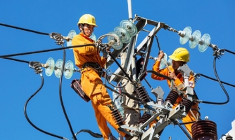Nắng nóng cực đoan, tiêu thụ điện lần đầu tiên vượt ngưỡng 42.000 MW