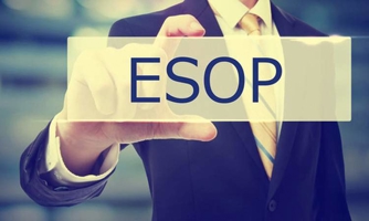Thưởng "đậm" bằng cổ phiếu ESOP: Ai hưởng lợi nhất?