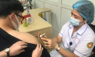 Bộ Y tế đề nghị 9 địa phương đẩy nhanh tiêm vaccine phòng Covid-19
