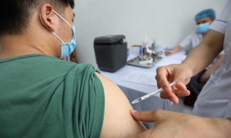 Đẩy nhanh tiến độ thử nghiệm lâm sàng giai đoạn 3 vaccine Nano Covax