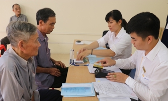 Tiếp tục chi trả lương hưu tháng 7 và 8 vào cùng một kỳ
