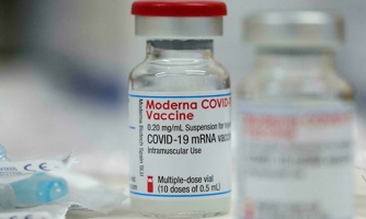Việt Nam tiếp nhận thêm 3 triệu liều vaccine Moderna  