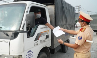 Phát hiện lái xe “luồng xanh” dương tính Covid-19, Bộ Giao thông vận tải yêu cầu giám sát chặt 