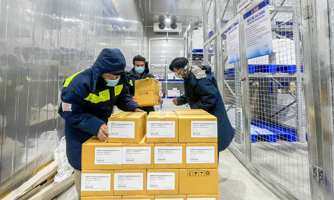 Thêm hơn 1,1 triệu liều vaccine phòng Covid-19 của AstraZeneca bàn giao cho TP.HCM 