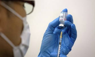 Nhật Bản liên tục phát hiện tạp chất trong vaccine Moderna