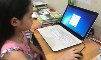 Khoảng 1,5 triệu học sinh tại 26 tỉnh, thành phố chưa có máy tính để học trực tuyến