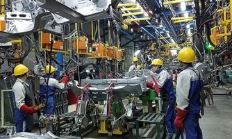 Công nghiệp tăng trưởng nhờ “lực kéo” từ chế biến, chế tạo