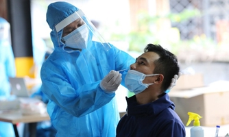 Yêu cầu Hà Nội và TP. HCM báo cáo việc thu phí xét nghiệm Covid-19