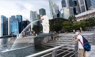 Vì sao Singapore tái siết giãn cách khi chuyển sang “sống chung với Covid”?