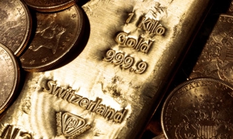 Giá vàng thế giới hồi mốc 1.800 USD/oz, trong nước giữ đà tăng