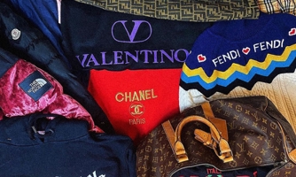 Valentino gia nhập "cuộc đua" thời trang resale